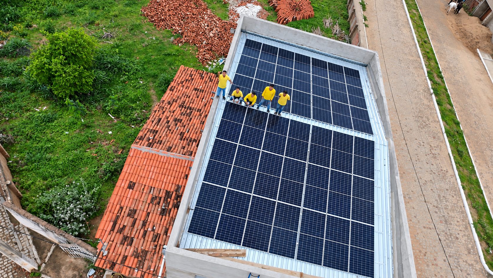 Sistema fotovoltaico de maior porte visto por drone